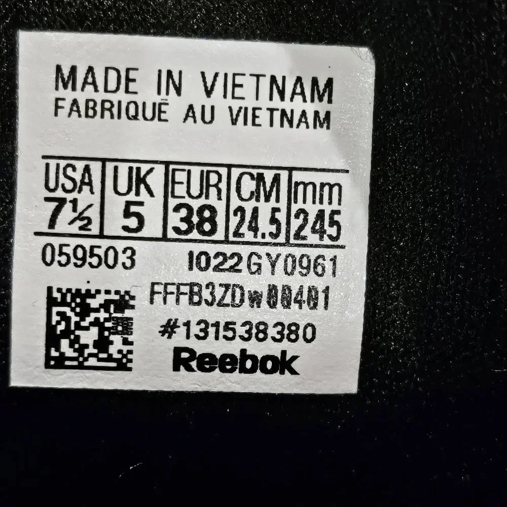 Reebok Classic Leather Shoes Black Gum Sole Wmn Sz 7.5 #GY0961